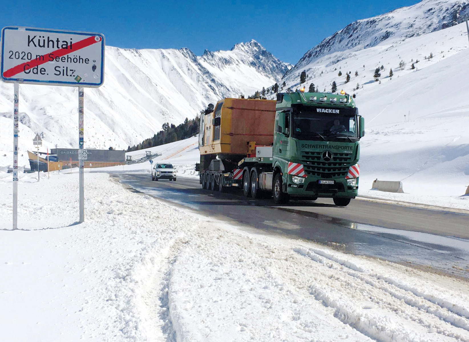 Maschinen-Giganten für den Gebirgstiefbau